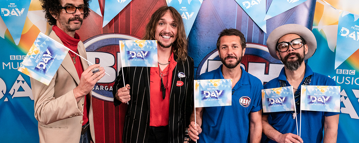 The Darkness and Feeder on Bargain Hunt for BBC Music Day