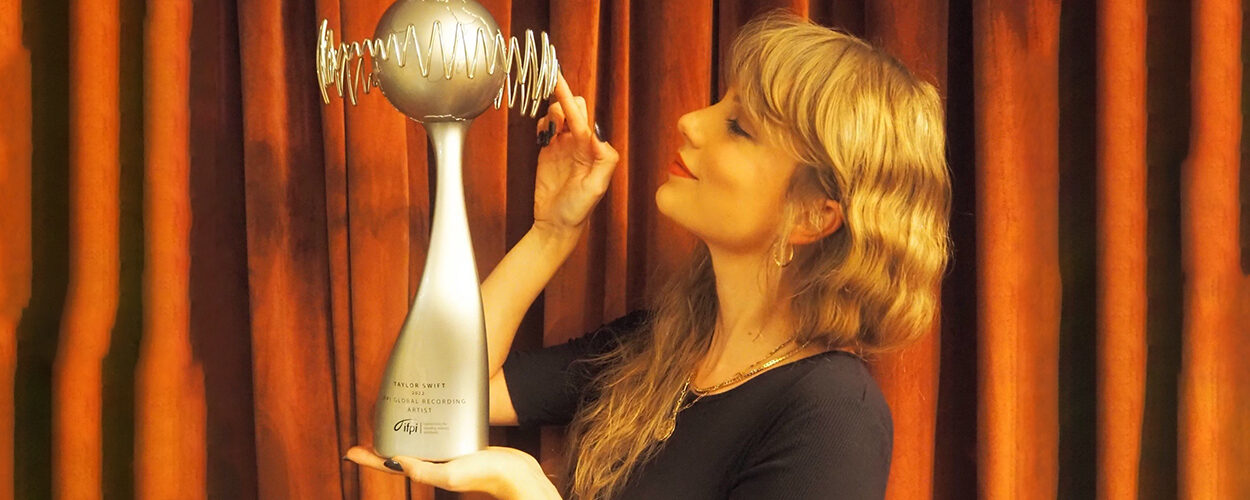 Taylor Swift receives IFPI Global Recording Artist Of The Year Award 2022